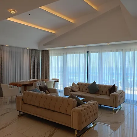 Elite Luxury Suite & Spa-3